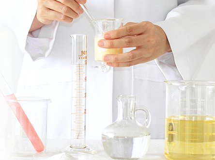 Efikasnost Hemijskih Dezinfekcionih Sredstava i Antiseptika - Efficiency of Chemical Disinfectants and Antiseptics